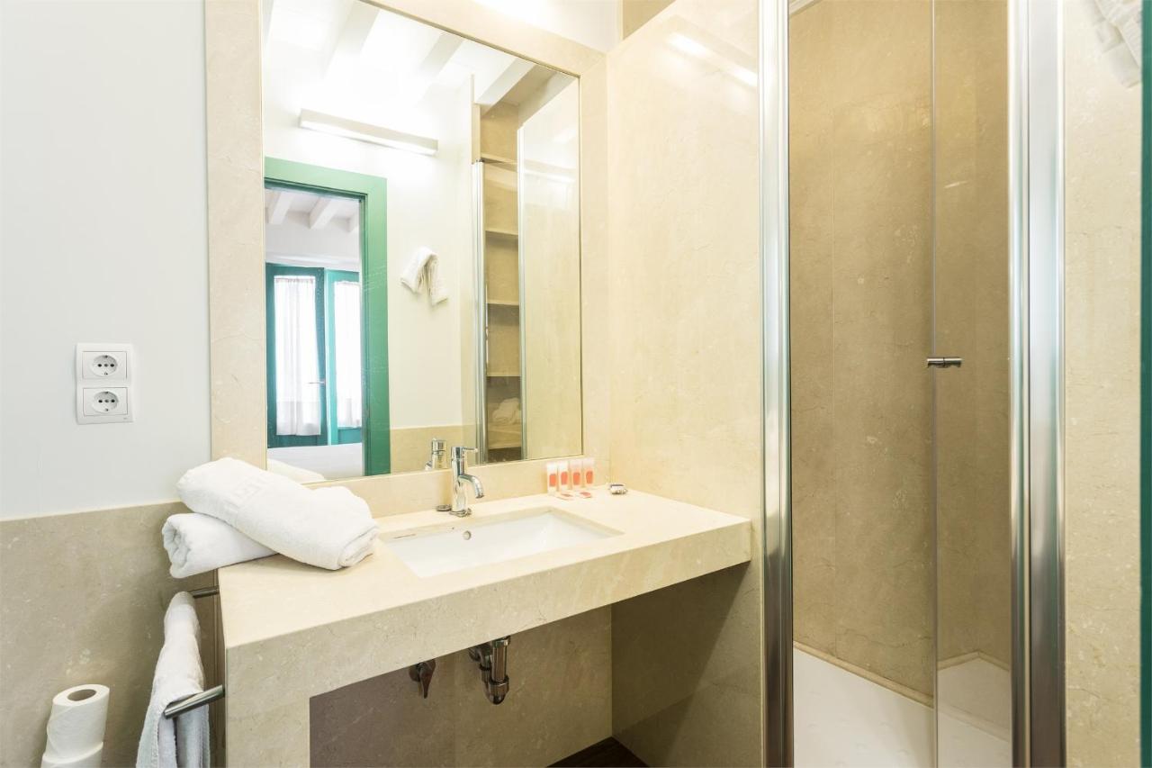 Apartamentos Laurel Suites Grenade Extérieur photo
